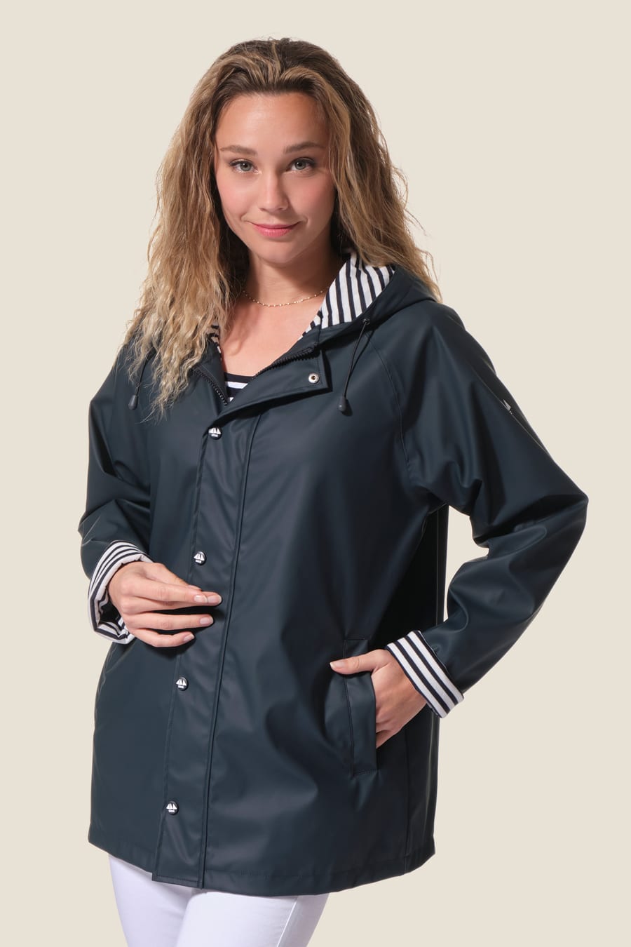 Proue : ciré Hublot mode marine Proue : ciré Hublot mode marine